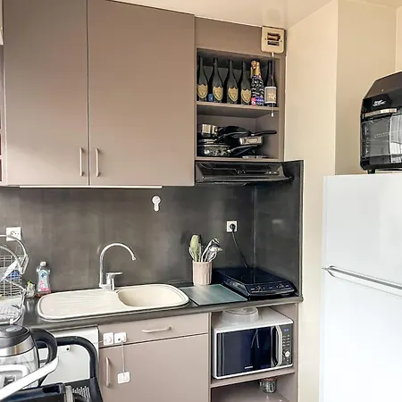 Plein Centre Avec Parking Secure アパート *