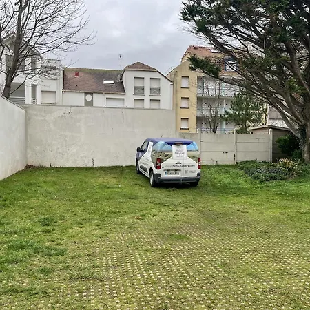 Plein Centre Avec Parking Secure アパート